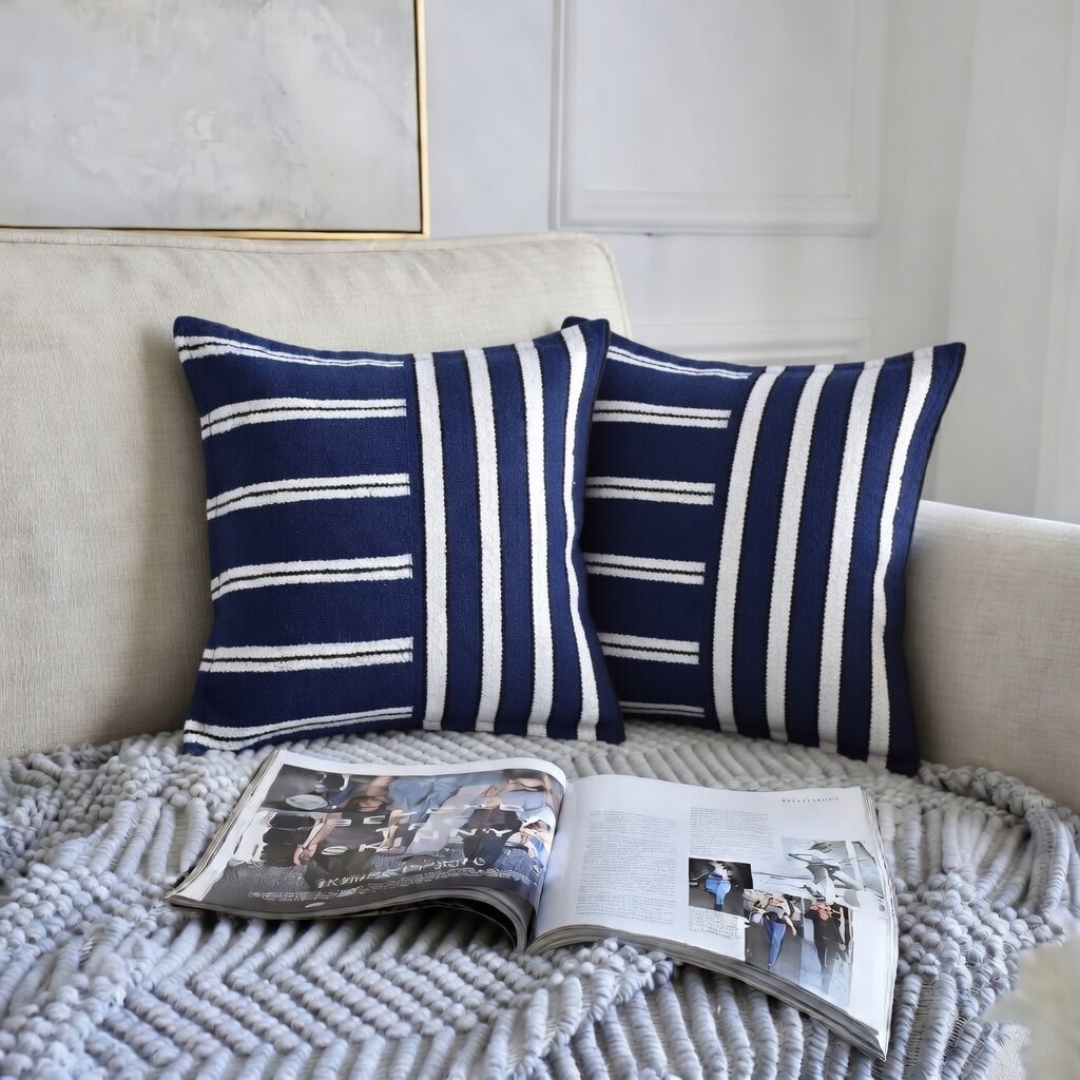 Coussin en laine bleu « Blue Horizon” 45×45 cm – Fait Main