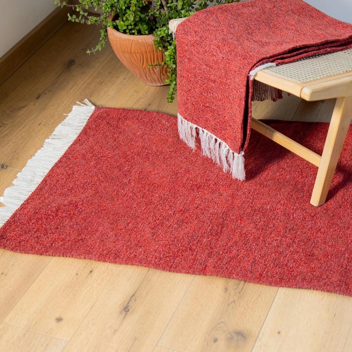 Tapis velours tissé à la main rouge brique 70×130 cm – Atlas Cosy Handies