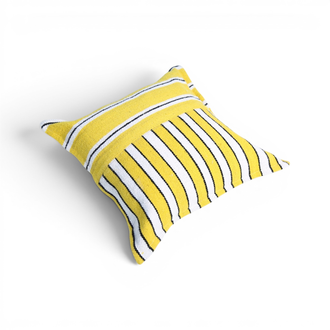 Coussin en laine Mimosa Glow 45×45 cm – Fait Main